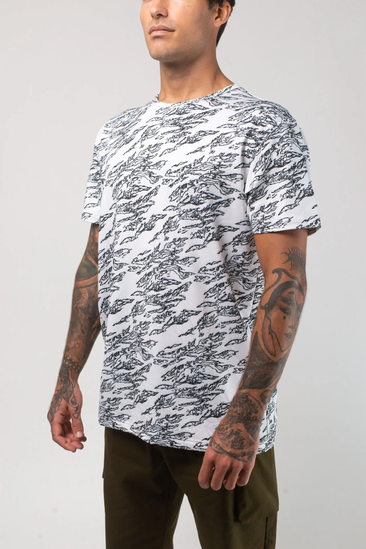 Aqua Terra Shadow Camo Tech Tee - Image 3
