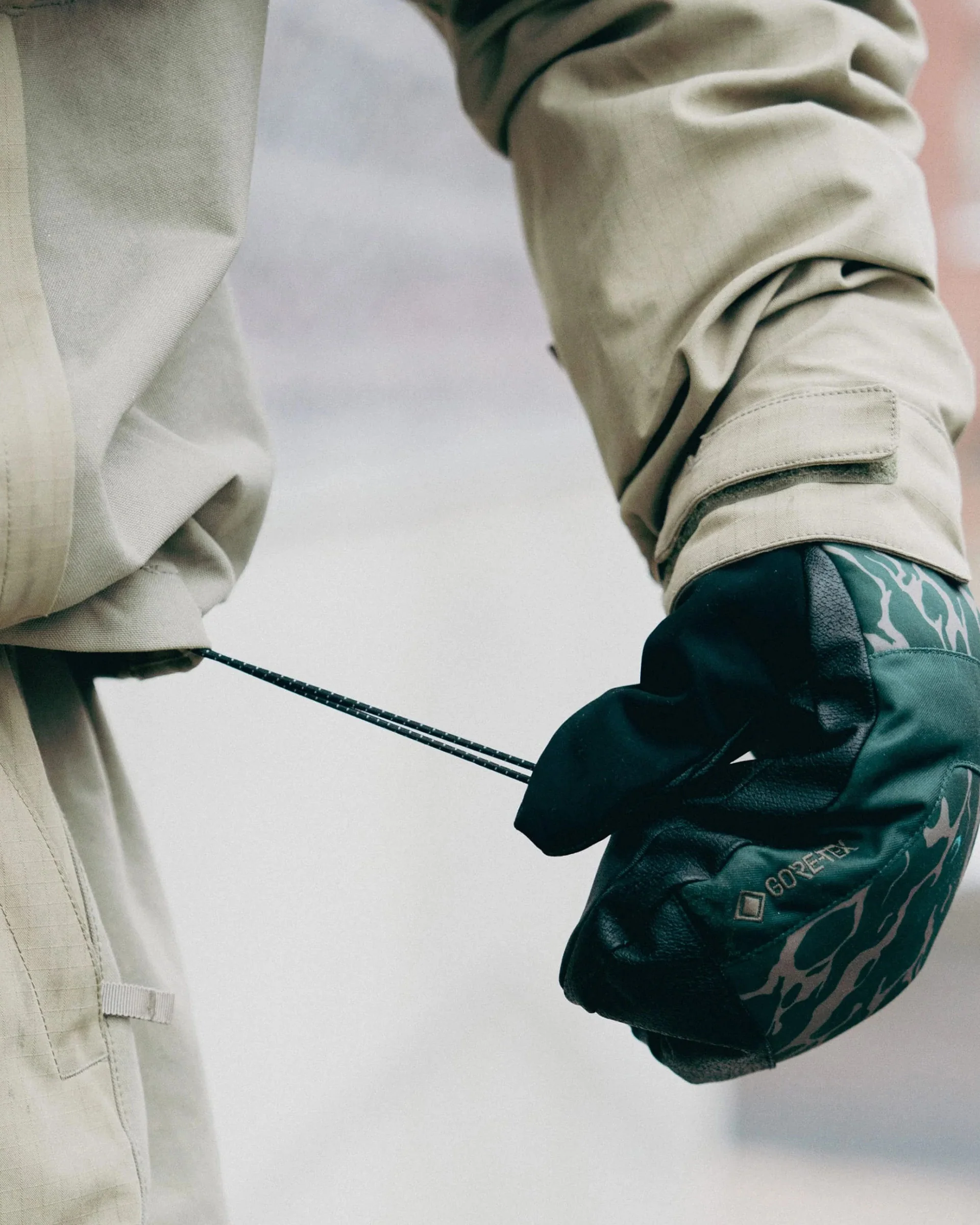 Ghost 2.5L Anorak - Sage Ripstop - Image 8